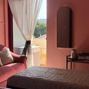 https://city-centre-rooms-4r.albaniahotels.org